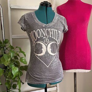 ✨3 for $10✨ burnout Moonchild tee XS